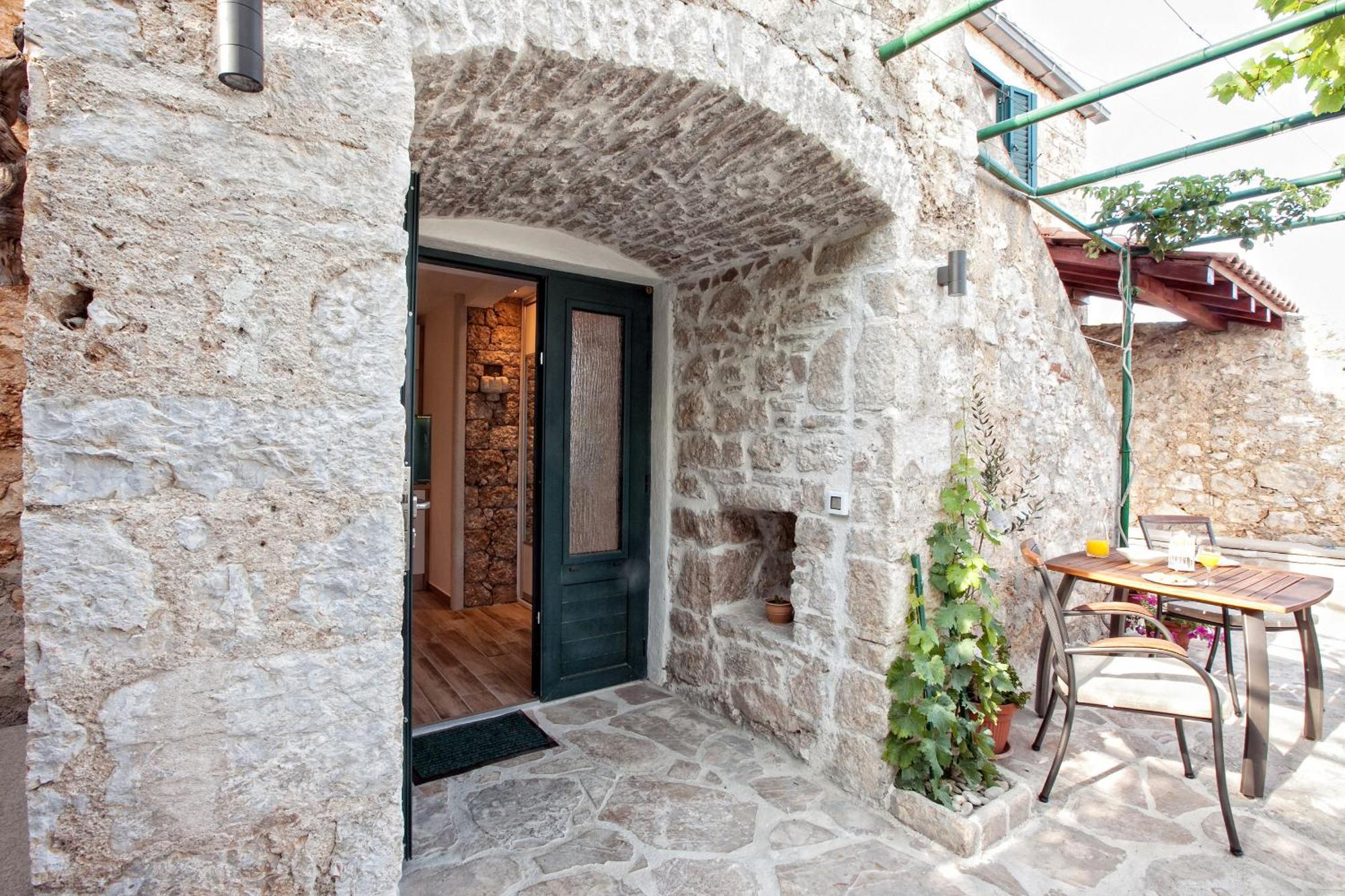 Paradise Stone Apartments 볼 객실 사진