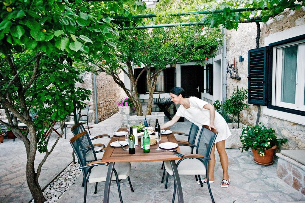 Paradise Stone Apartments 볼 외부 사진