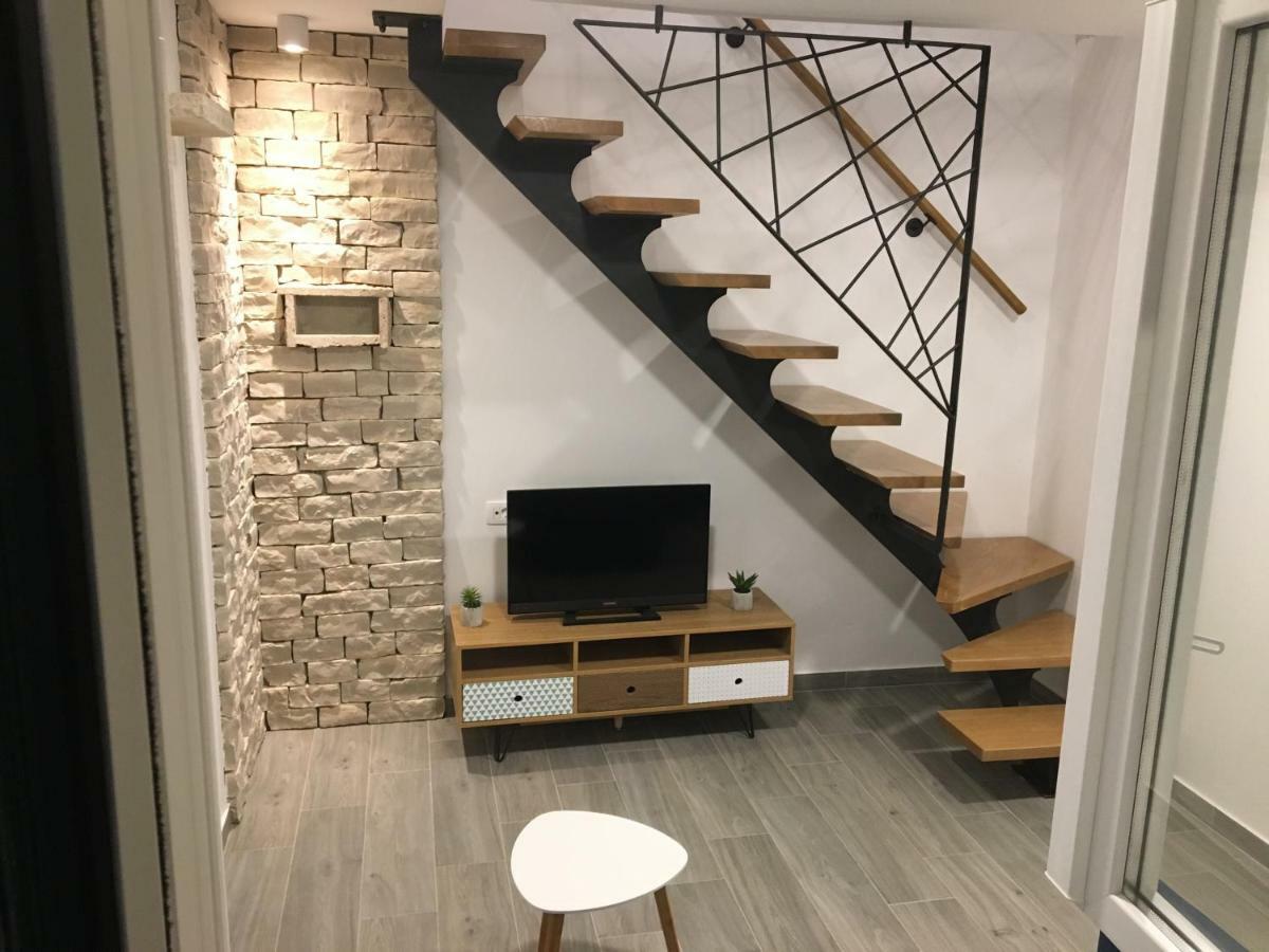 Paradise Stone Apartments 볼 외부 사진